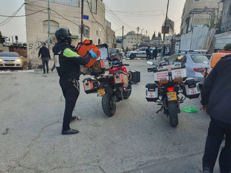 إصابة شرطي إسرائيلي طعنًا في القدس